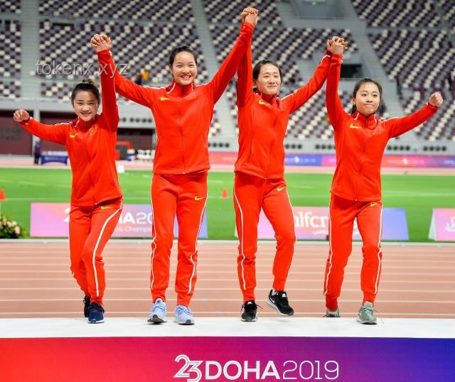 梁小静亚锦赛女子100米夺冠：速度与激情的巅峰对决
